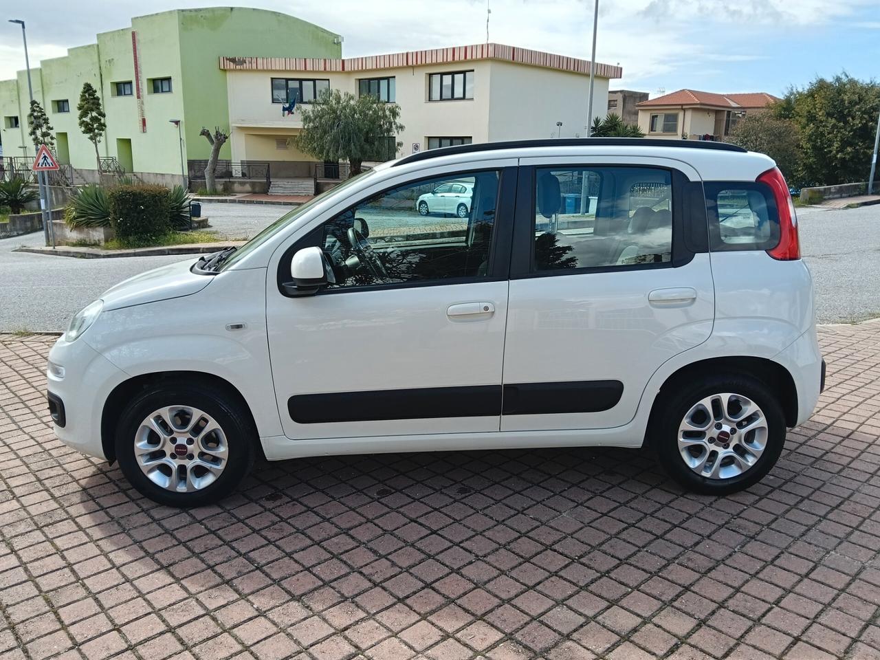 Fiat Panda 1.2 Lounge 2020
