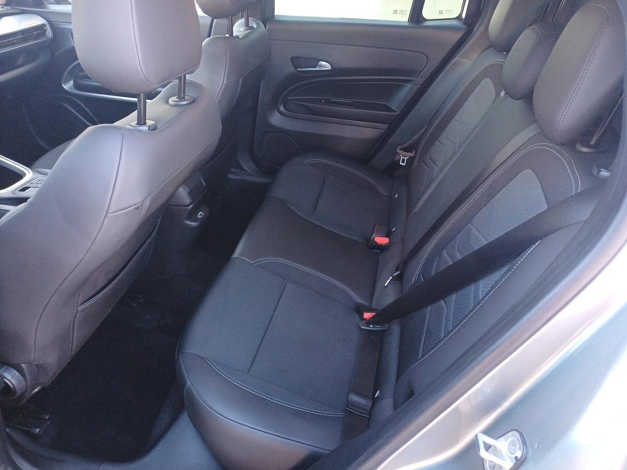 Jeep Avenger 1.2 Turbo 100 CV MHEV Summit