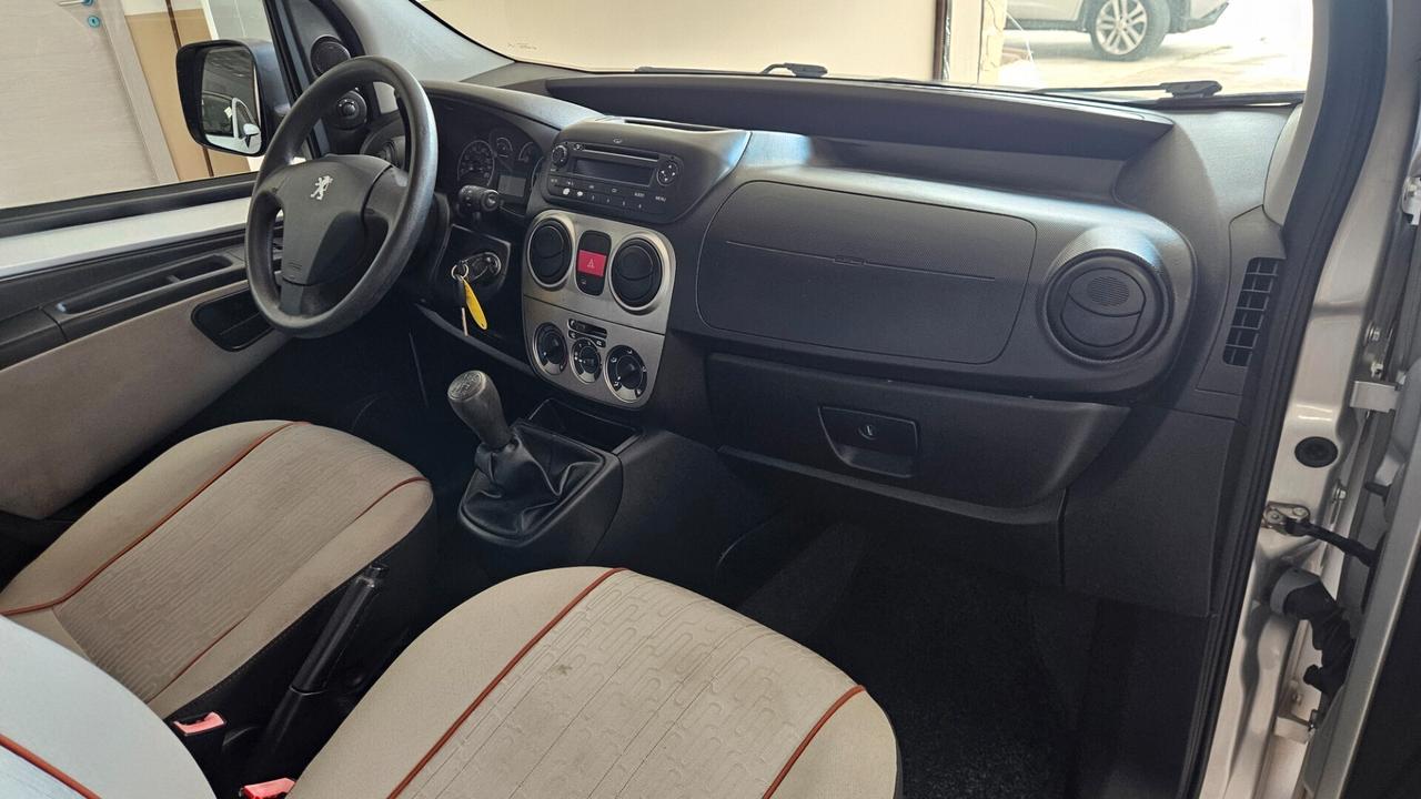 Peugeot Bipper Pegeout bipper 5 posti