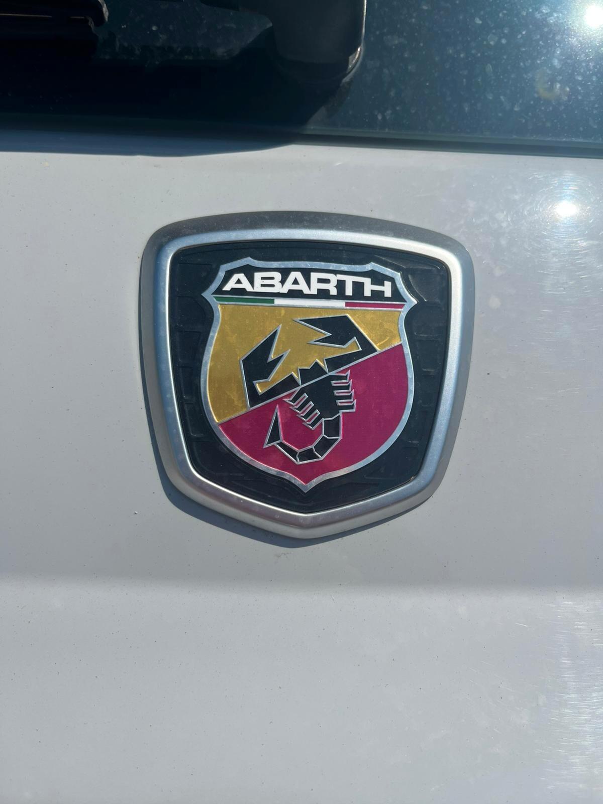 Abarth 595 1.4 Turbo T-Jet 165 CV Turismo