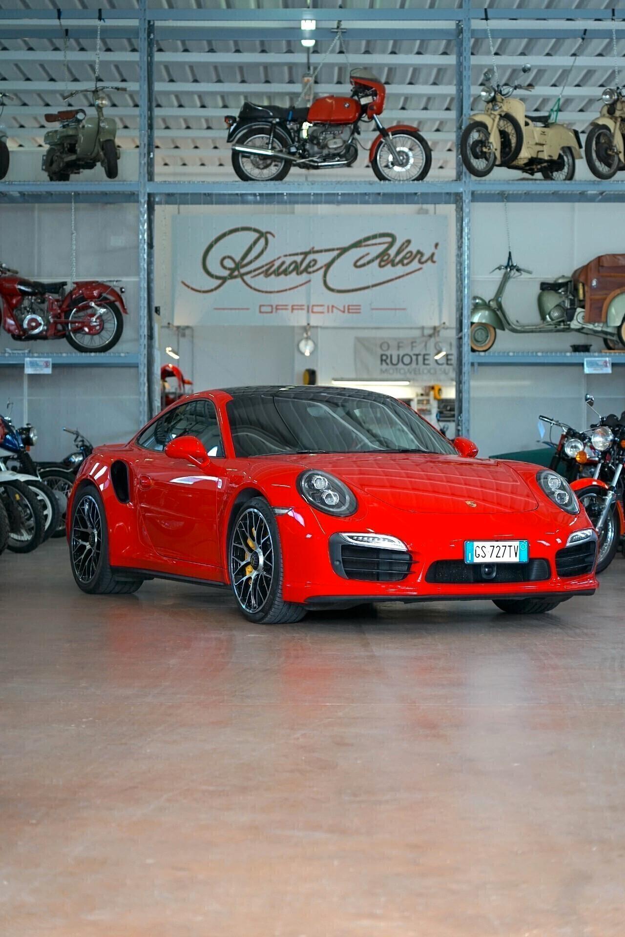 Porsche 911 Turbo S