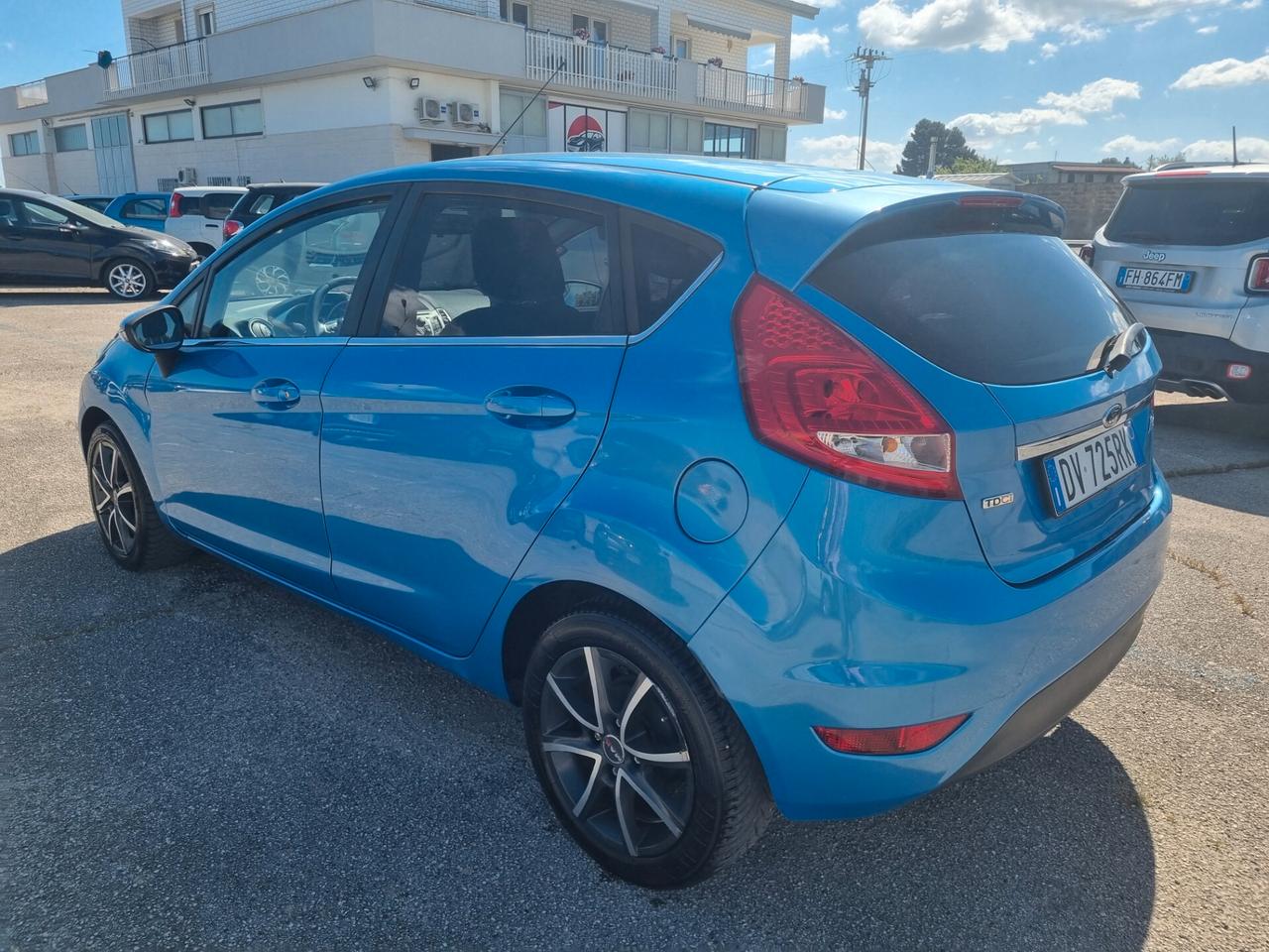 Ford Fiesta 1.4 TDCi 68CV 5 porte Titanium