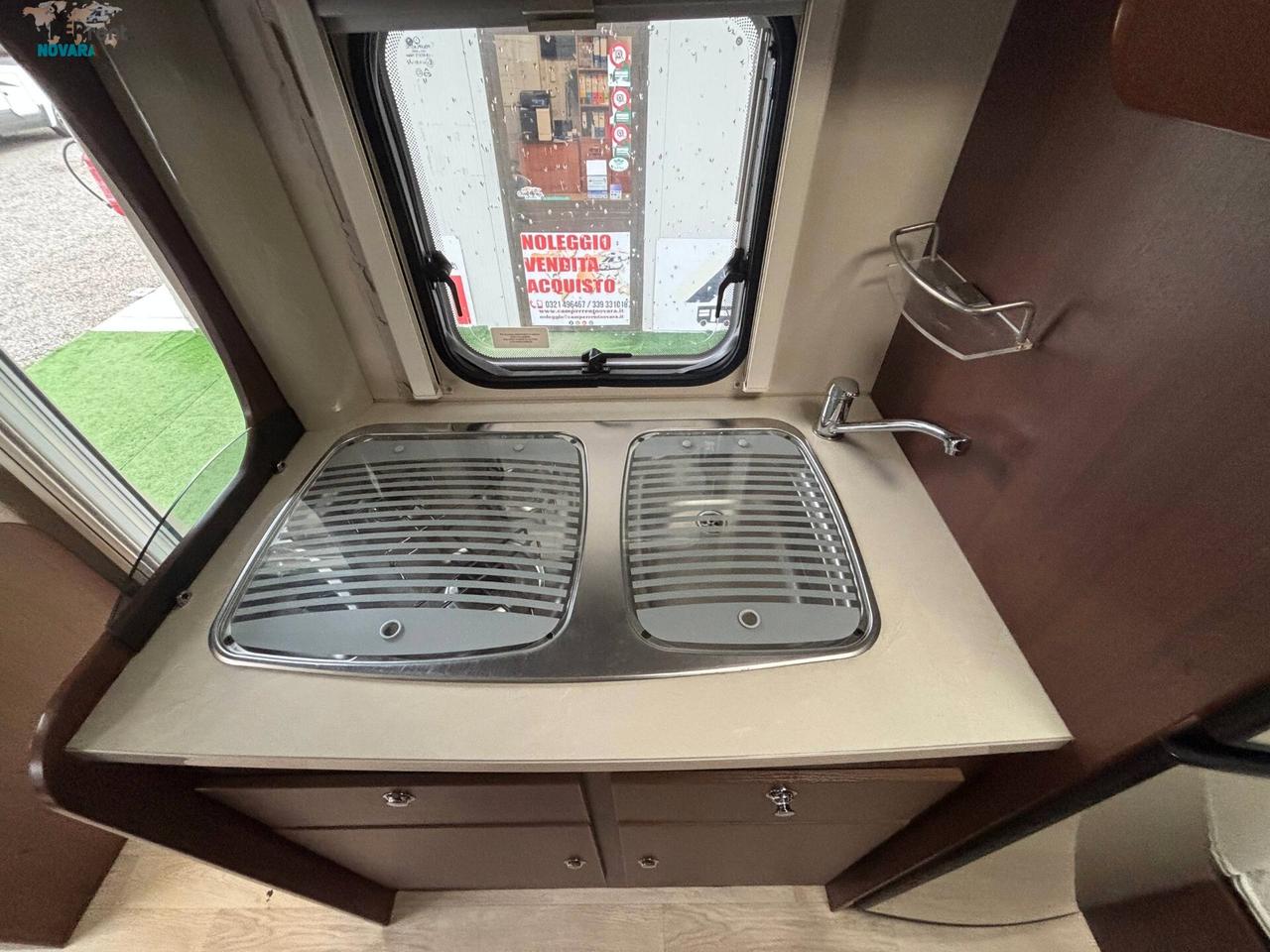 CARAVANS INTERNATIONAL ELLIOT 40 - mansardato con letti a castello in coda