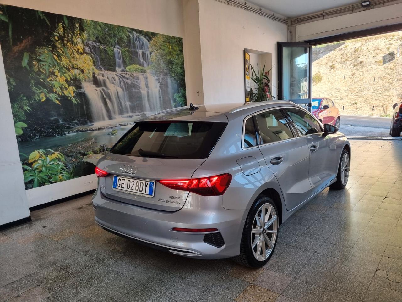 Audi A3 SPB 30 g-tron S-Tronic S-Line Edition