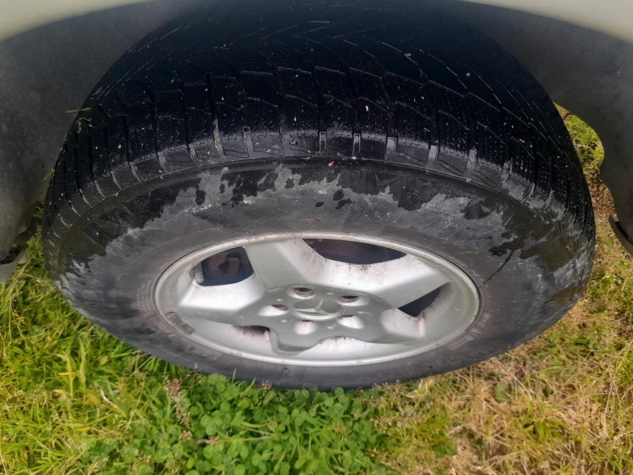 Mercedes-benz ML 270 2.7cc diesel (PRIVATO)- 2000