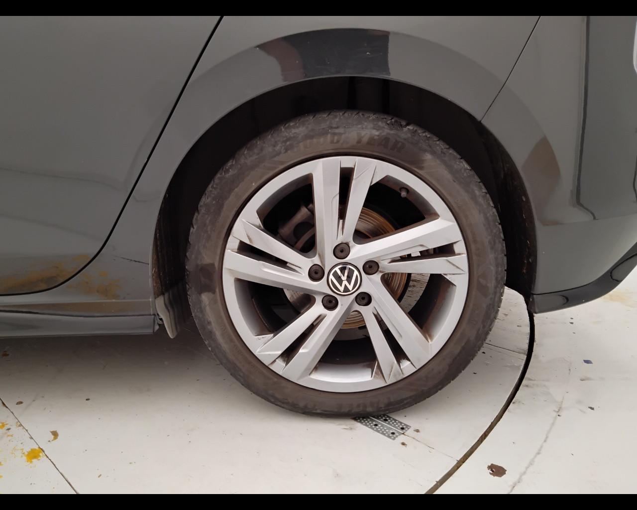 VOLKSWAGEN Golf VIII 2020 - Golf 1.5 tsi evo R-Line 130cv