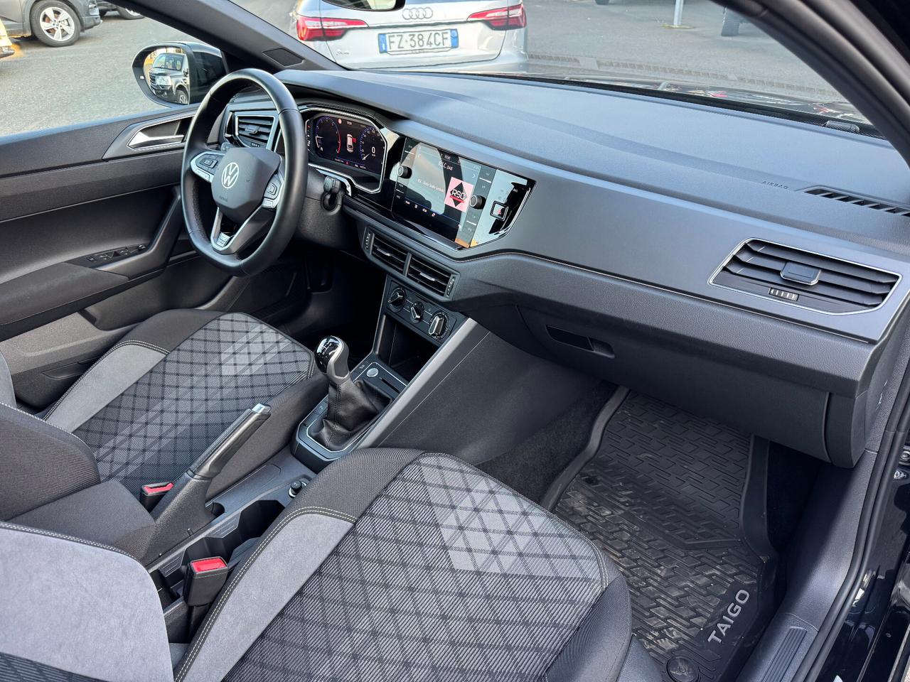 Volkswagen Taigo 1.0 TSI 115 CV R-Line