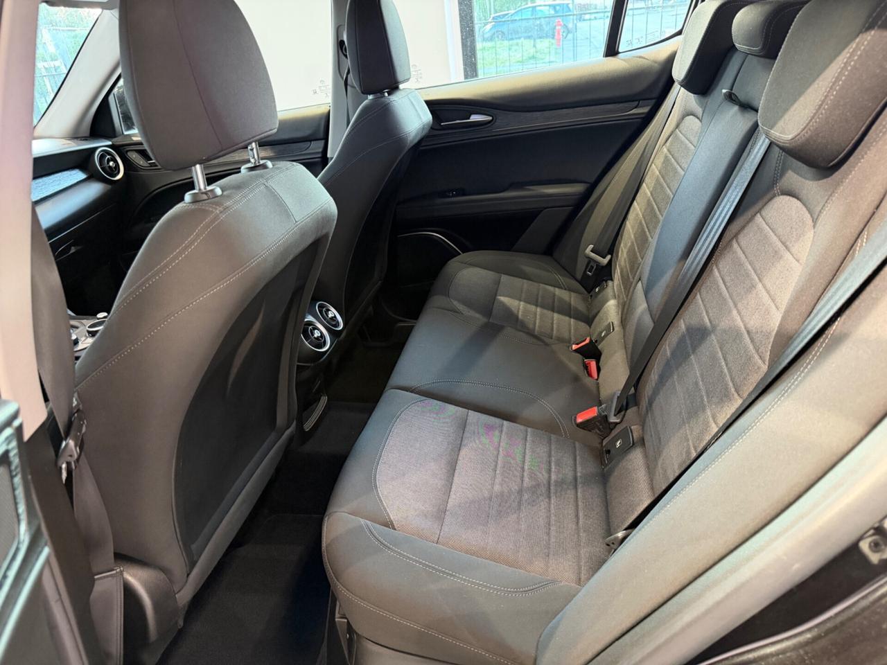 Alfa Romeo Stelvio 2.2 160 CV AT8 Business