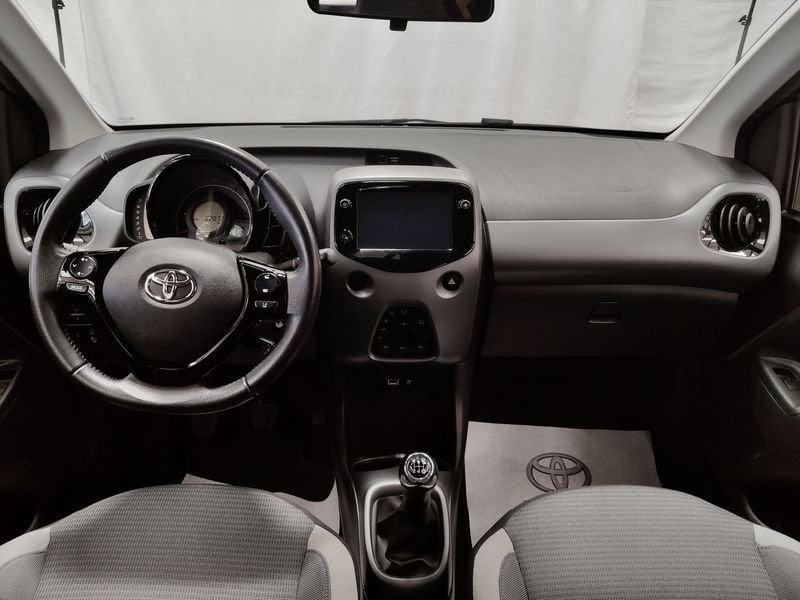 Toyota Aygo Connect 1.0 VVT-i 72 CV 5 porte x-fun