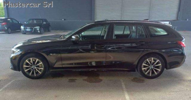 BMW 330 330e Touring xdrive auto - GG470ZE