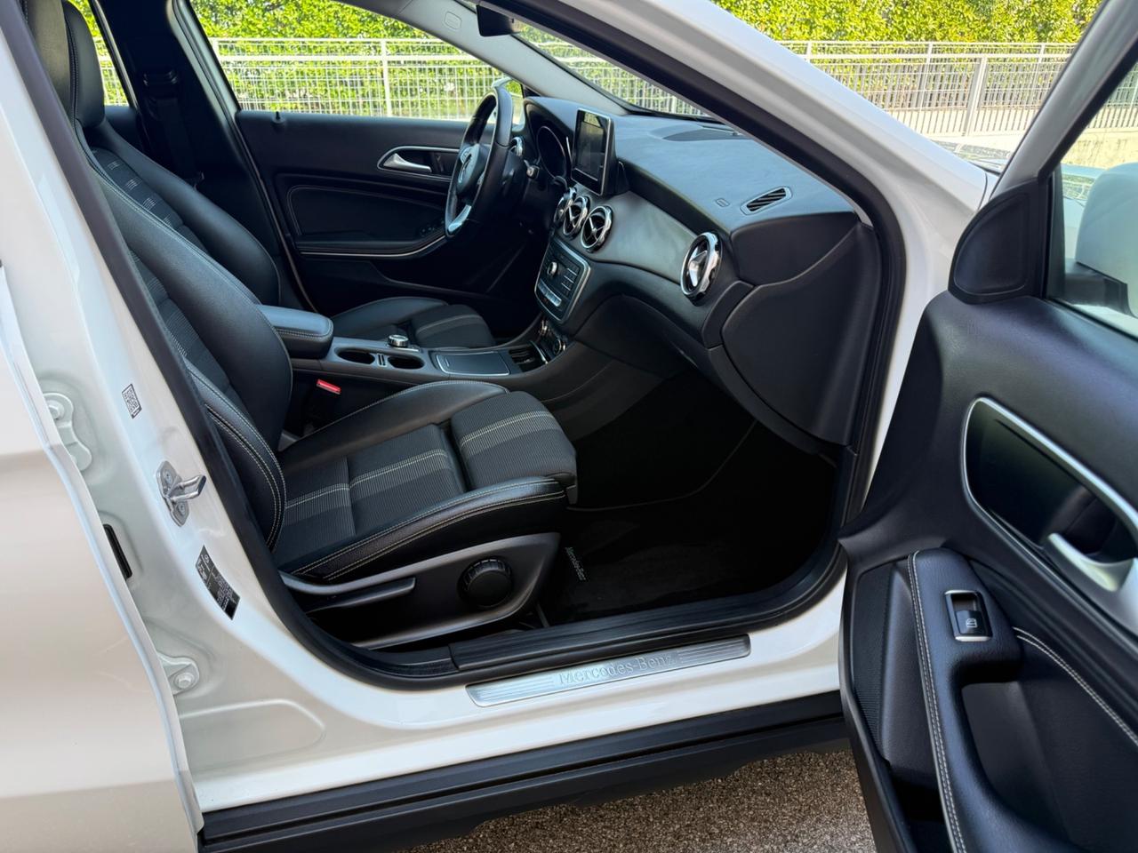 Mercedes-benz GLA 180 D Automatica 2018
