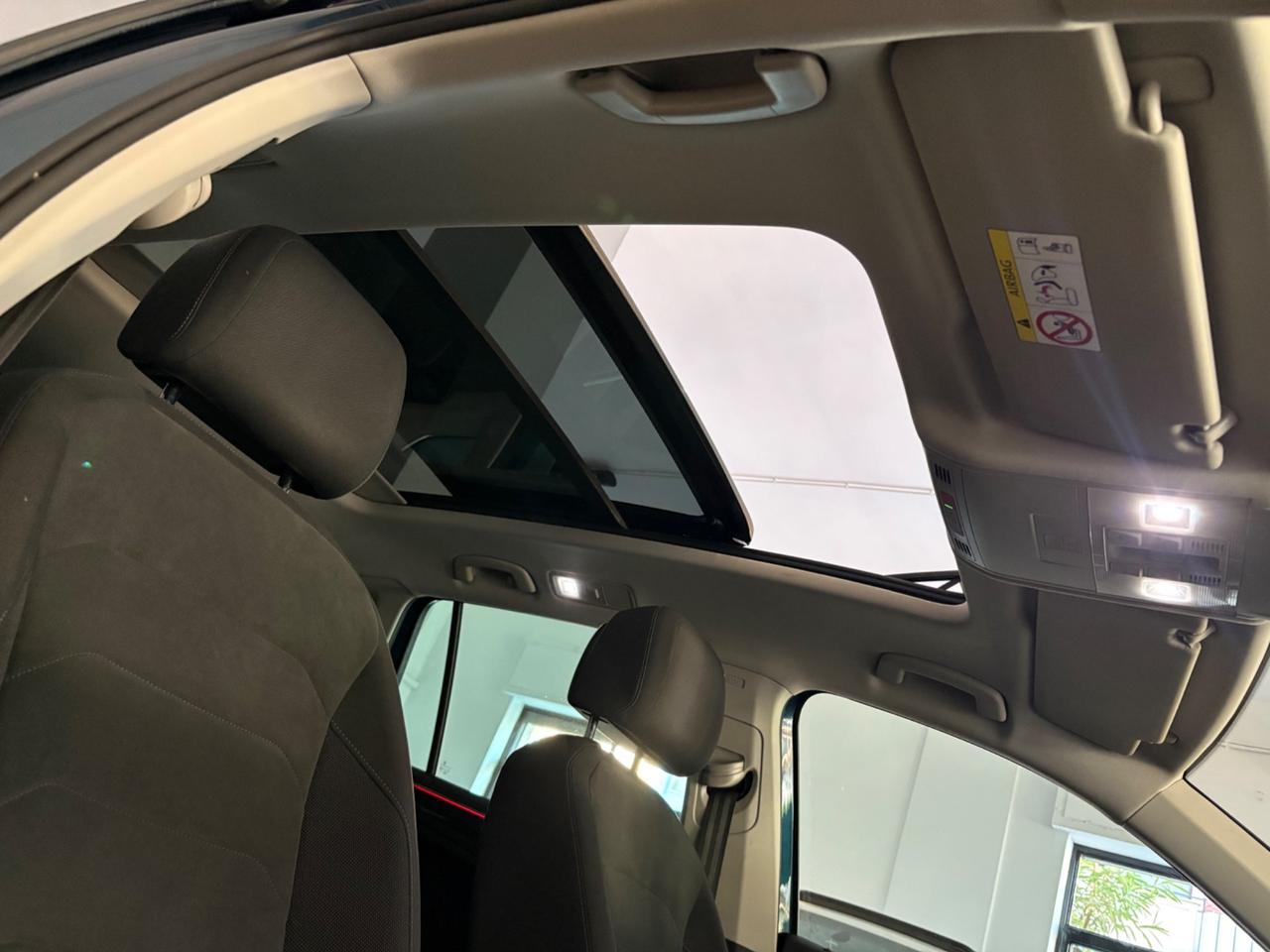 Volkswagen Tiguan 150cv DSG 4MOTION Elegance