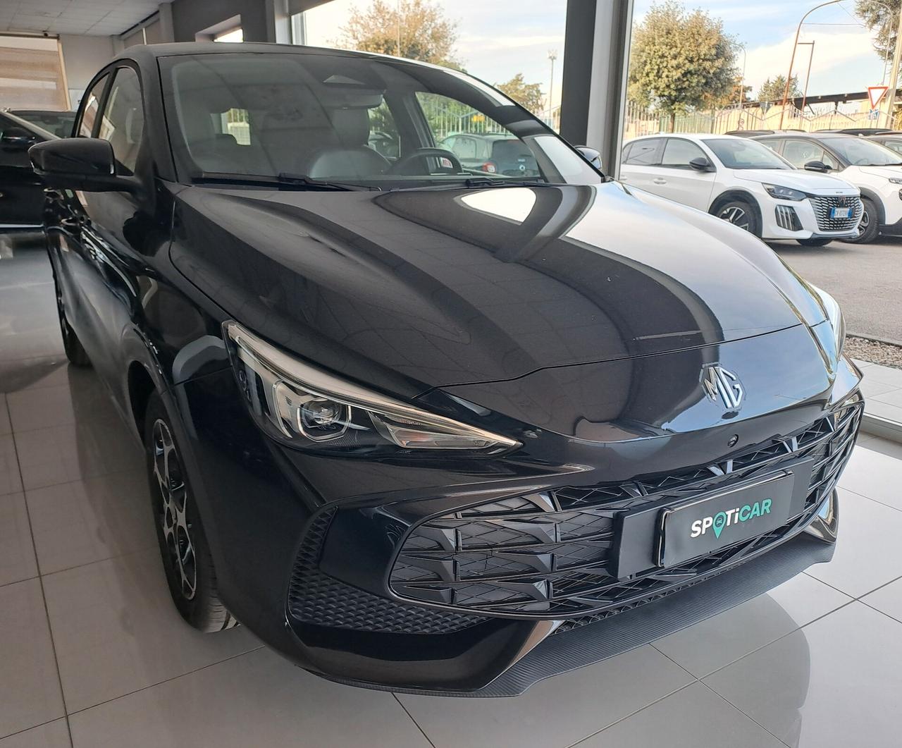 MG3 1.5 Hybrid+ Luxury km 23572 garanzia 7 Anni