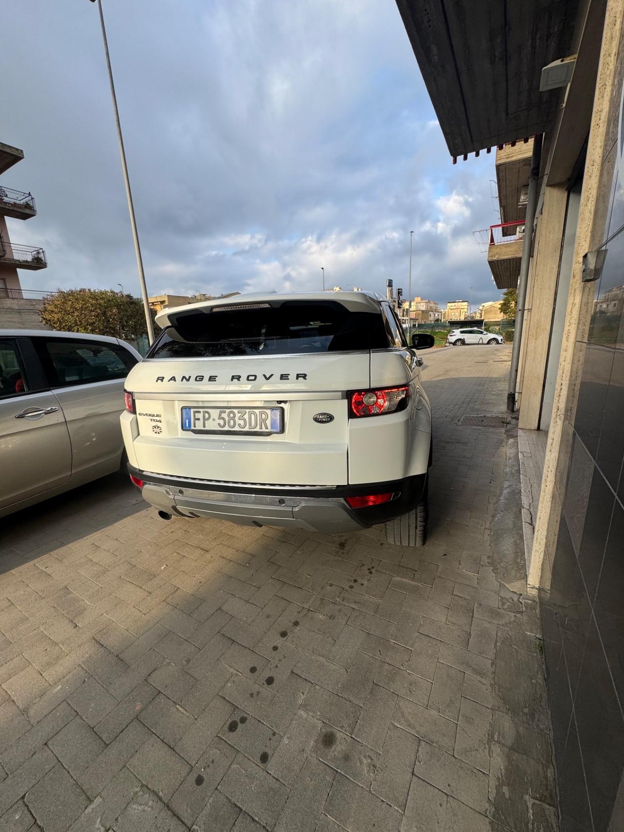 Land Rover Range Evoque 2.2 TD4 5p. Prestige