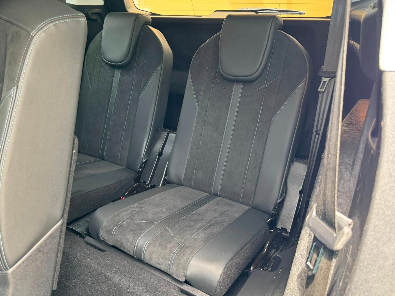 PEUGEOT 5008 1.5 HDI 130 CV. BI-COLORE CROSSWAY 7 POSTI