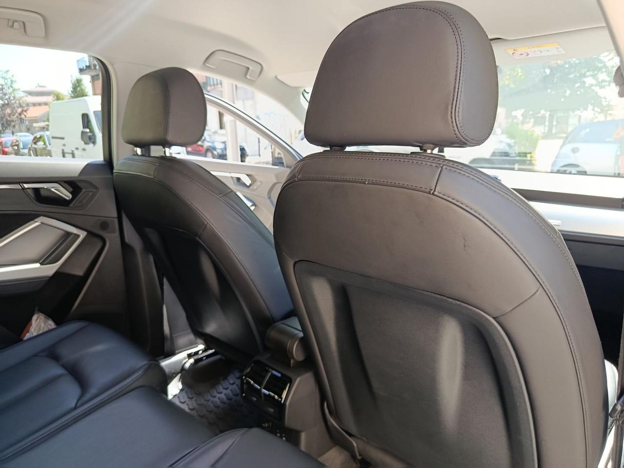 Audi Q3 2.0 TDI Business #6230