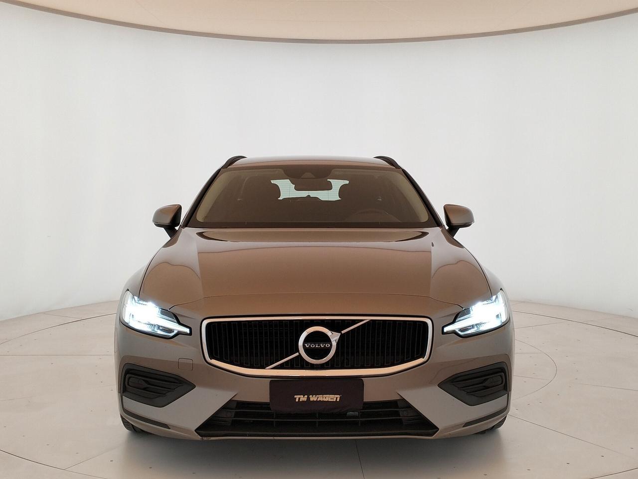VOLVO V60 2.0 b4 Momentum Business auto - IVA ESPOSTA