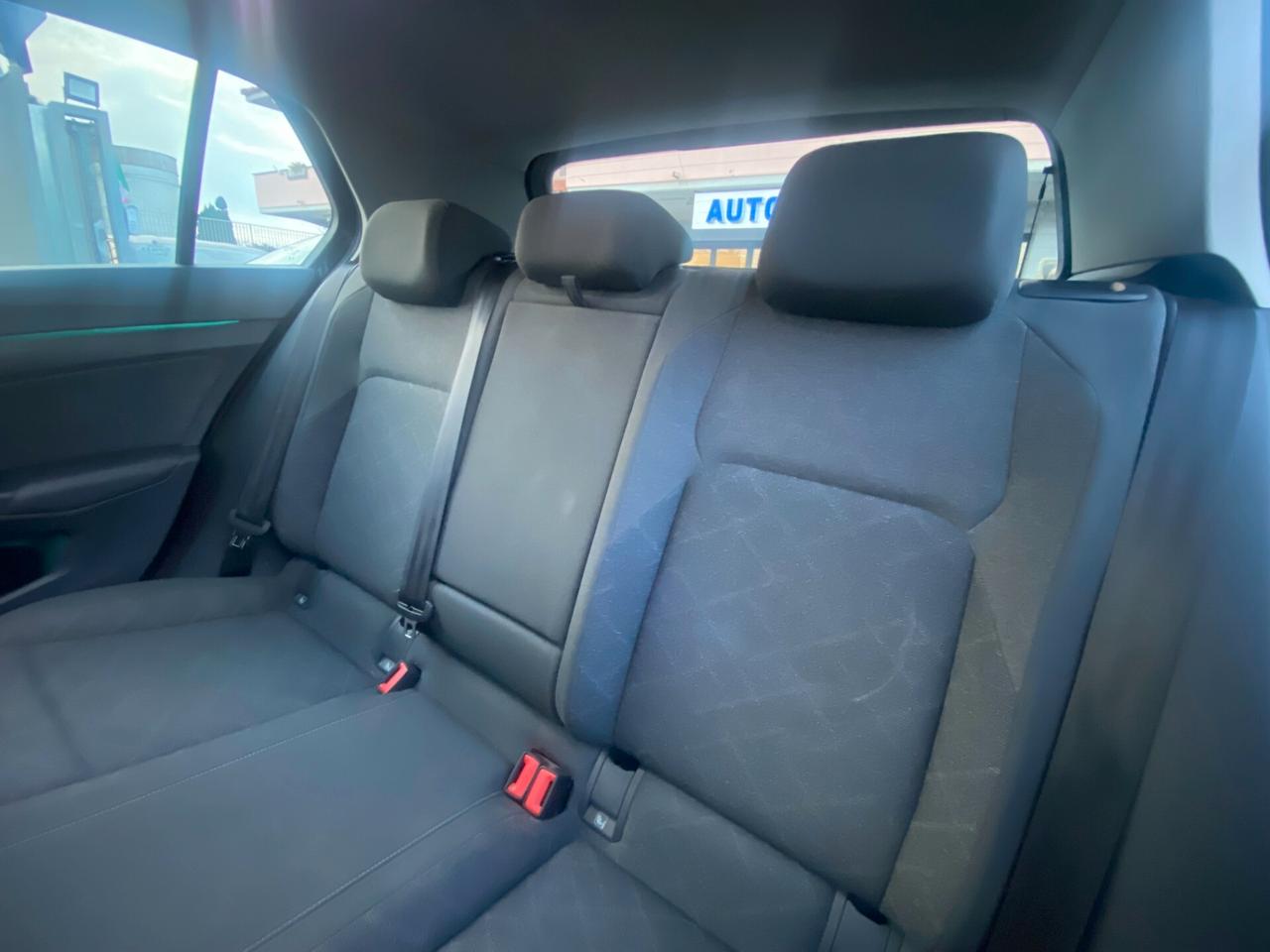 Volkswagen GOLF 8 1.0 eTSi 110Cv DsG LIFE