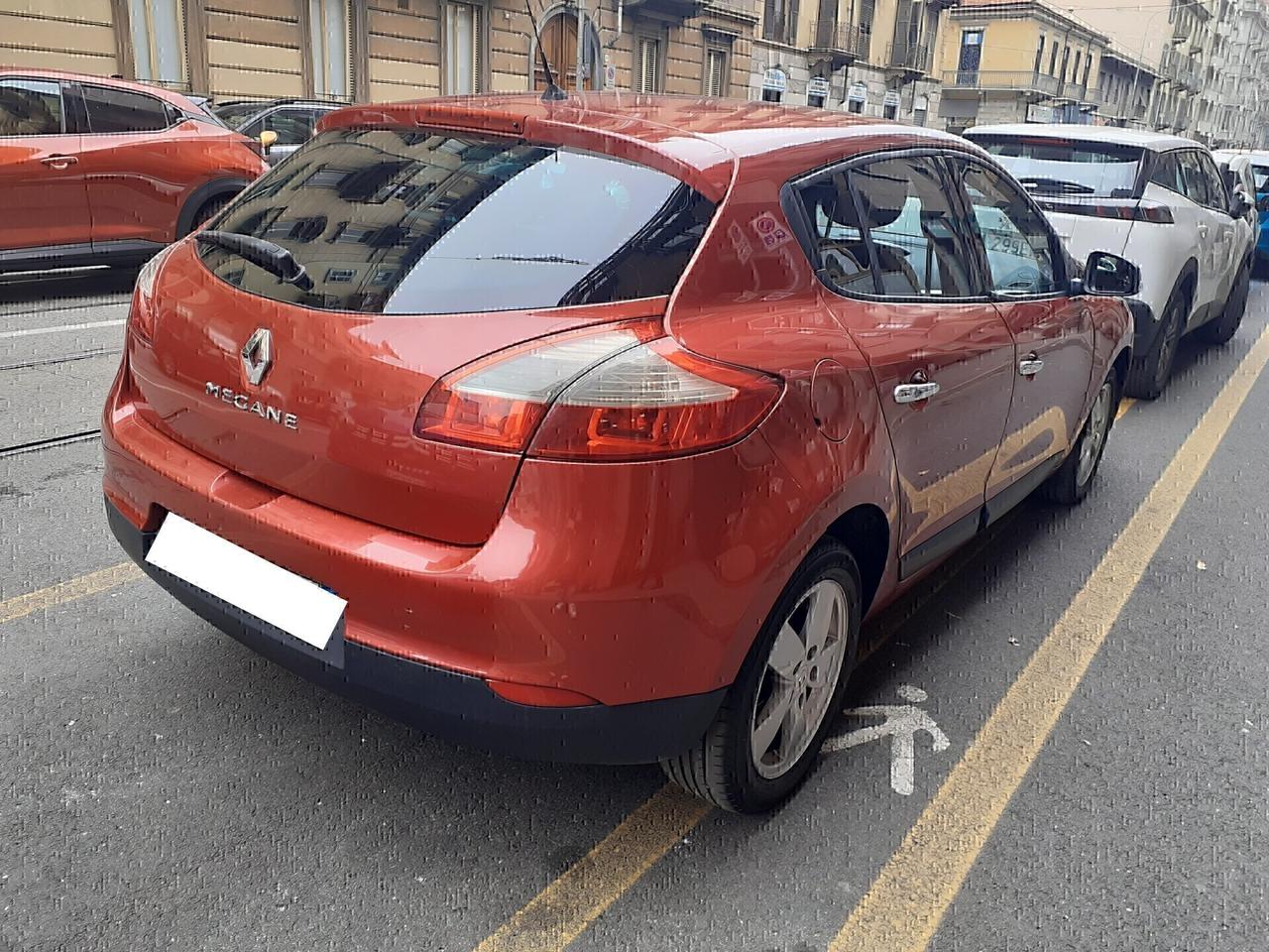 Renault Megane - APERTI AD AGOSTO