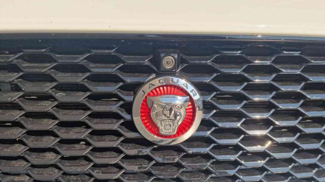 JAGUAR E-Pace 2.0 AWD aut. R-Dynamic HSE GARANZIA ASSICURATIVA!