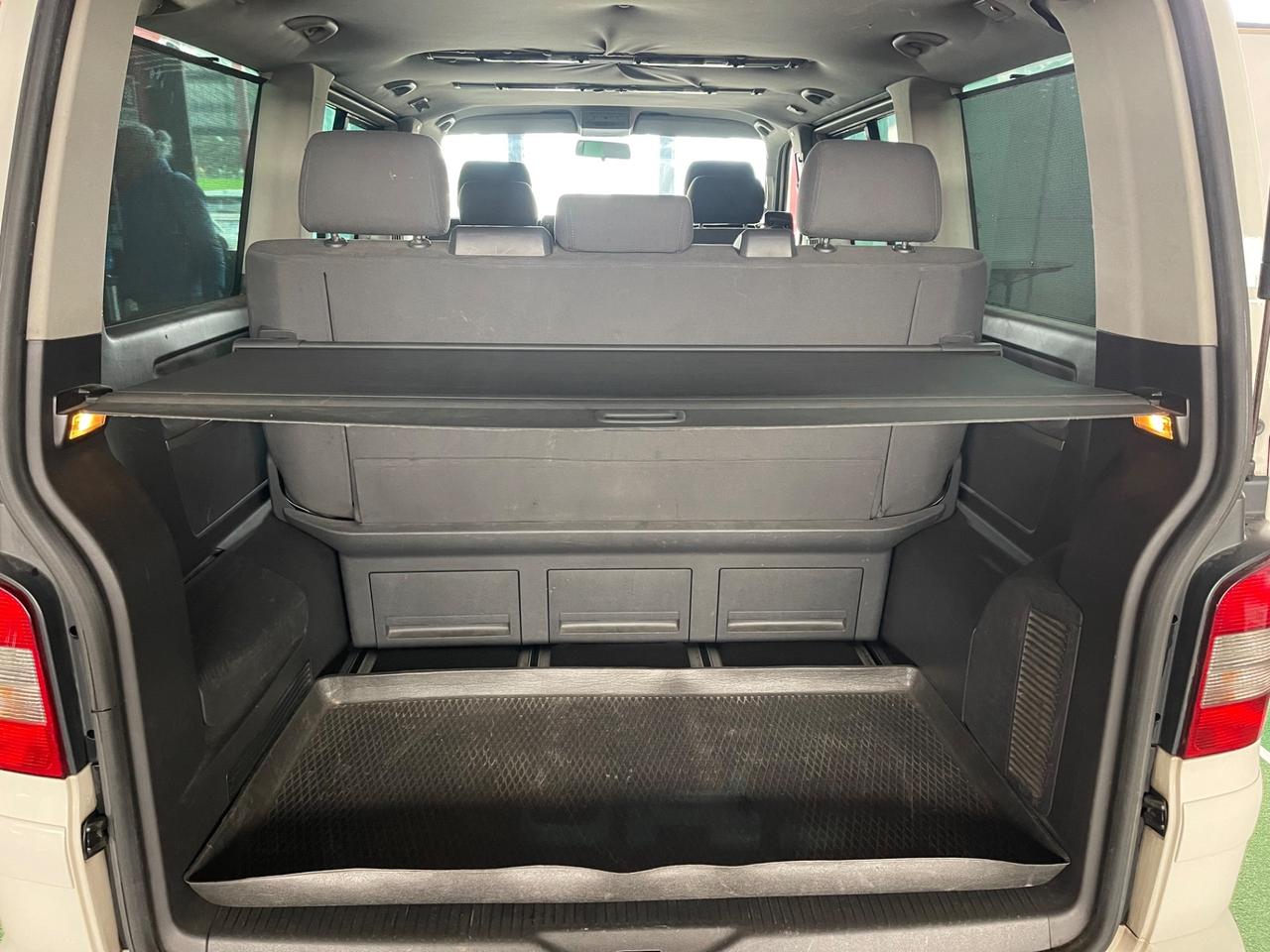 Volkswagen Multivan T5 2.5 TDI 7 Posti PERMUTE RATE