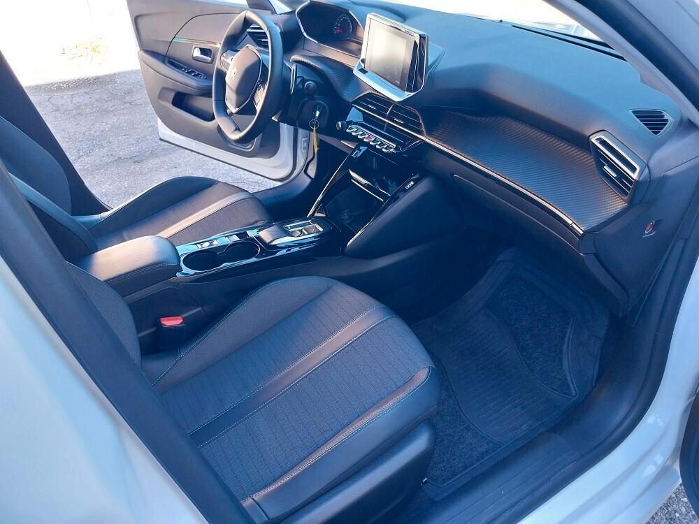 Peugeot 208 100cv S&S EAT8 5p Allure Cambio AUTOM.