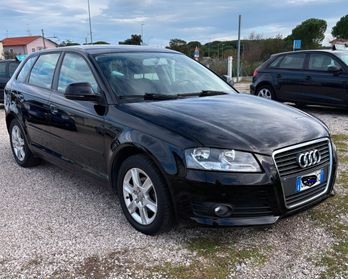 Audi A3 SPB 1.6 Attraction benz/metano