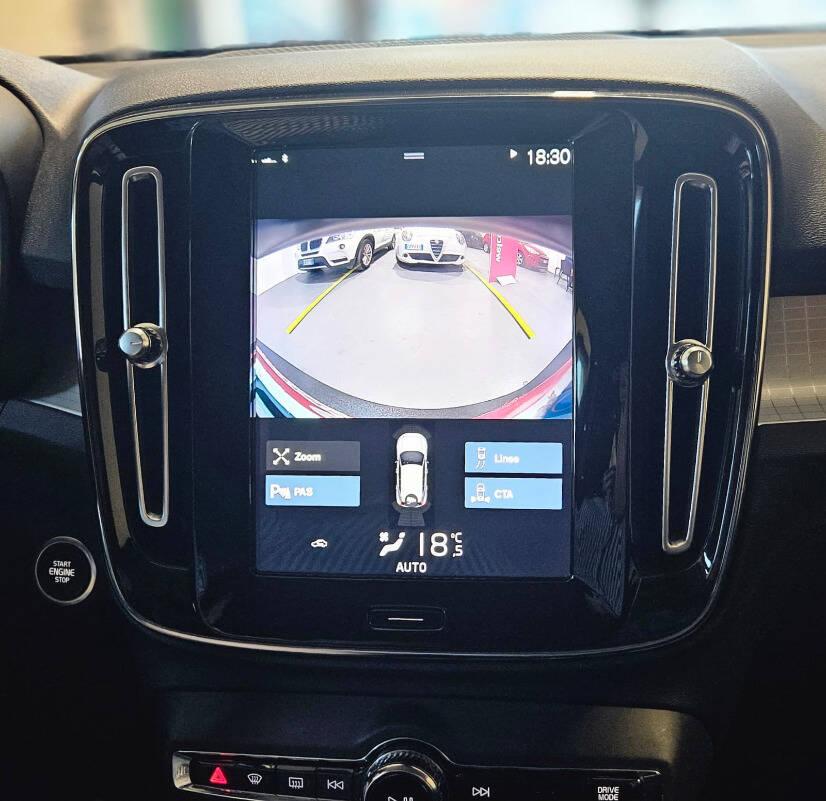 Volvo XC40 2.0 t4 Momentum awd geartronic my20
