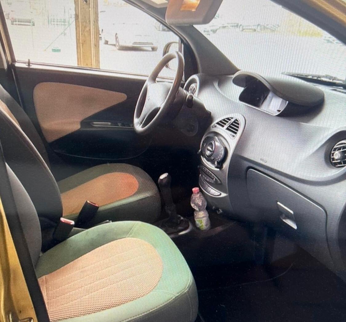 Dr DR1 1.1 16V Executive