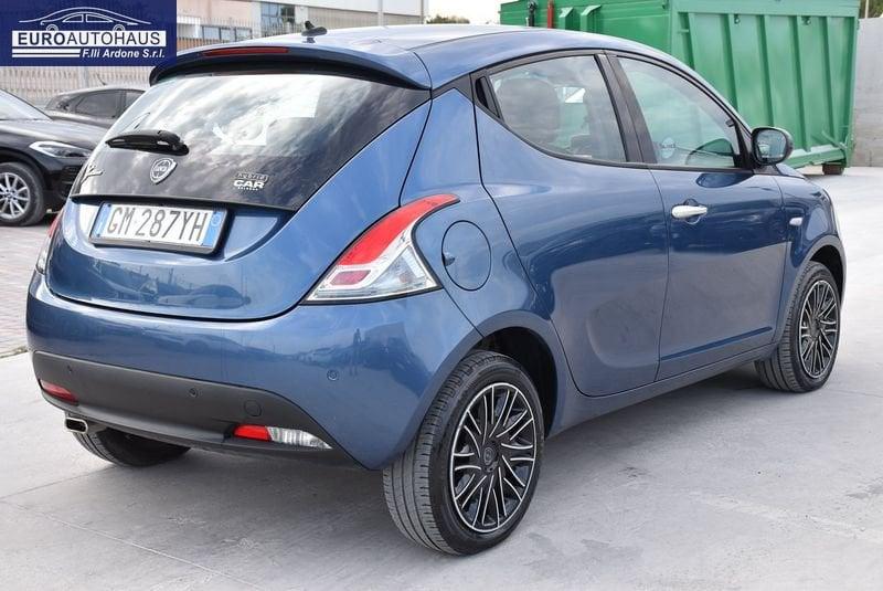 Lancia Ypsilon 1.0 FireFly 70cv Hybrid Gold