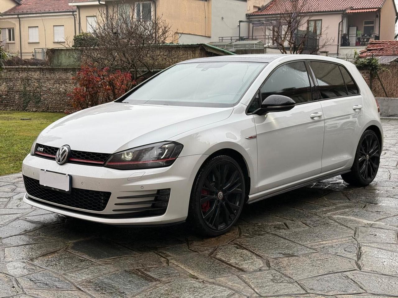 Volkswagen Golf GTI Golf GTI 2.0 TSI DSG 5p. BlueMotion Technology