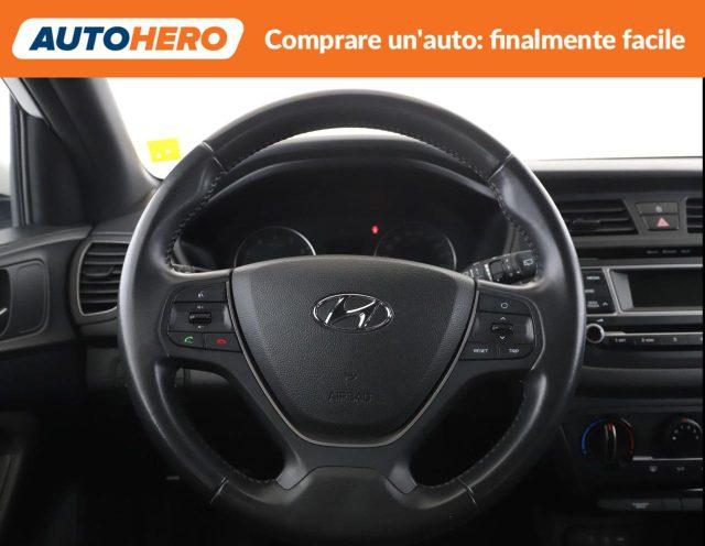 HYUNDAI i20 1.2 84 CV 5 porte Blackline
