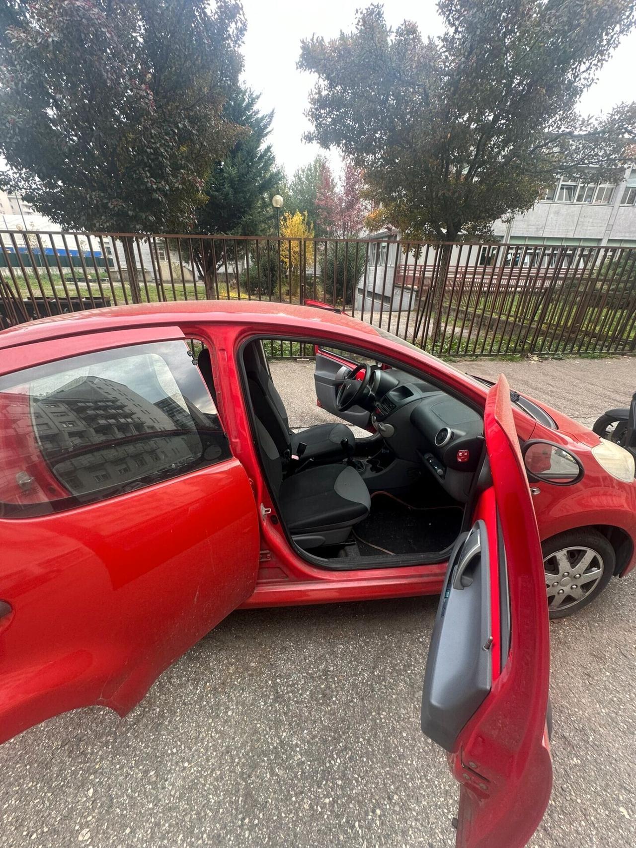 Peugeot 107 1.0 68CV 5p. 105.000km