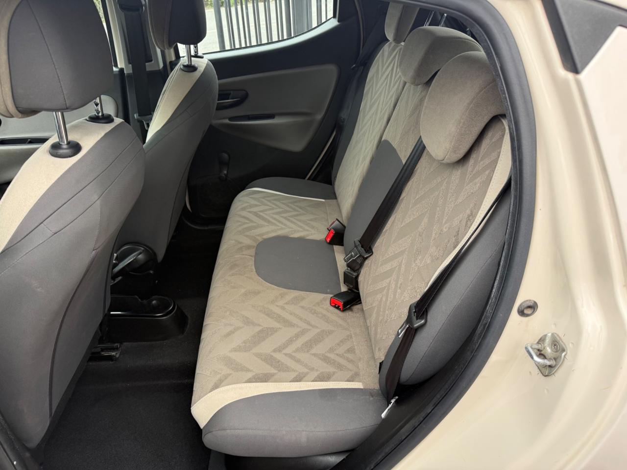 Lancia Ypsilon 1.2 69cv 5 porte Gold