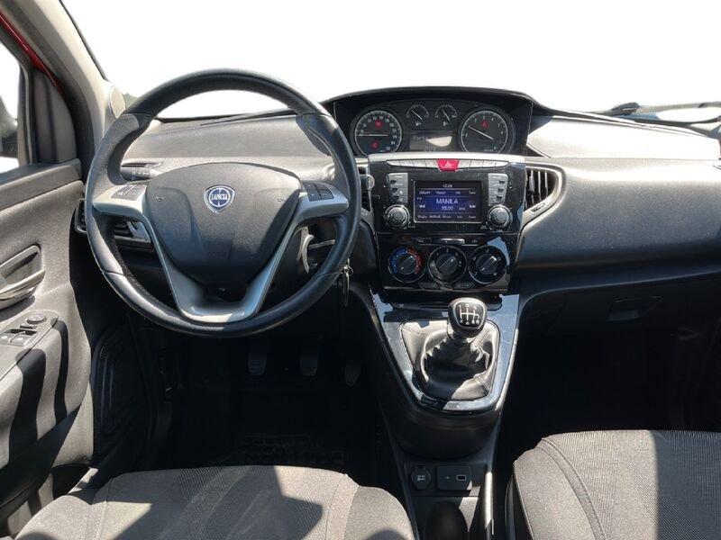 Lancia Ypsilon III 2015 1.0 hybrid Gold s&s 70cv
