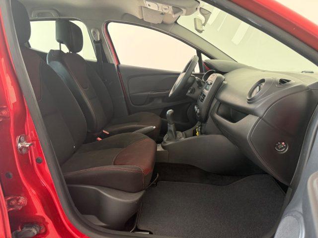 RENAULT Clio 1.2 75CV 5 porte Wave