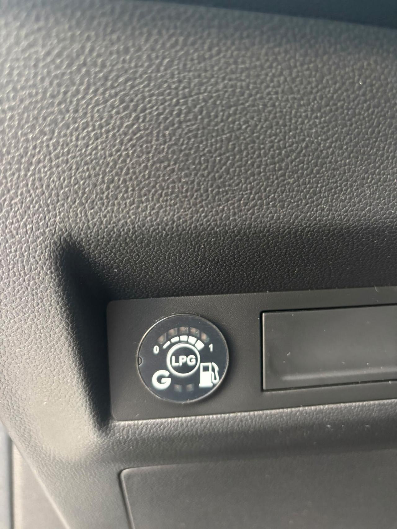 Renault Captur TCe 100 CV GPL Techno