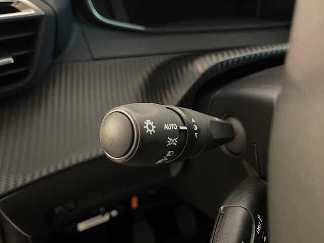 Peugeot 208 PureTech 100 Stop&Start 5 porte Allure