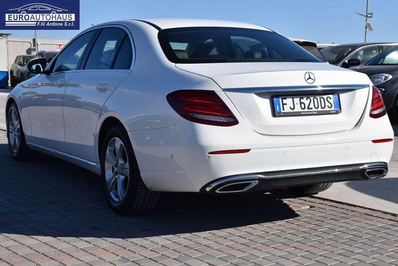 Mercedes-Benz Classe E E200d Auto Premium Plus *LUCI AMBIENTE*