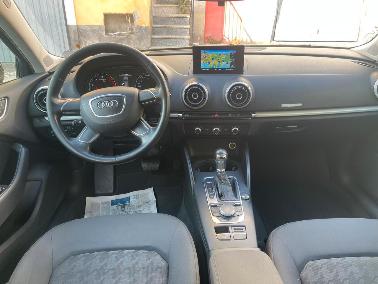 Audi A3 1.6 TDI clean diesel S tronic Ambition
