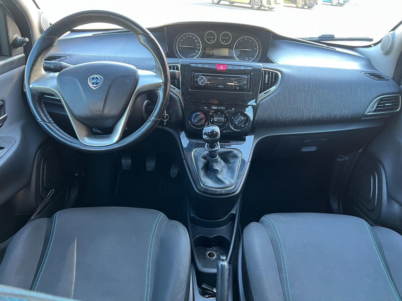 Lancia Ypsilon 1.2 69 CV 5 porte Platinum