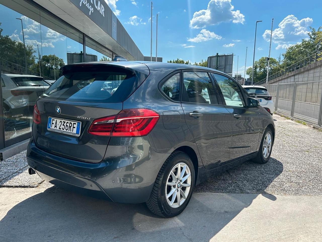 Bmw 2er Active Tourer 218d Advantage