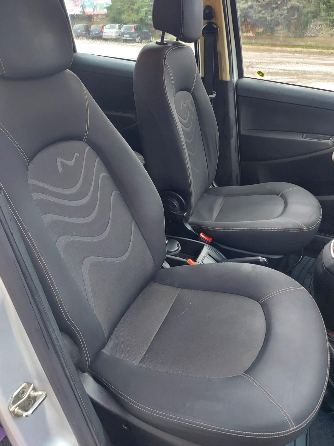 Lancia MUSA 1.3 Mjt 95 CV 5th Avenue 2012