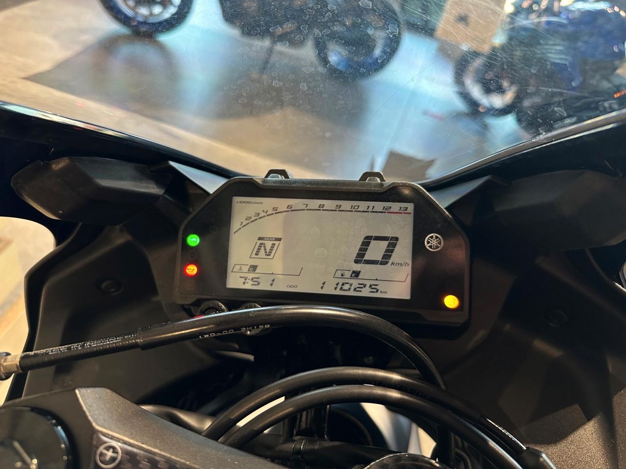 Yamaha R 3 - 2024