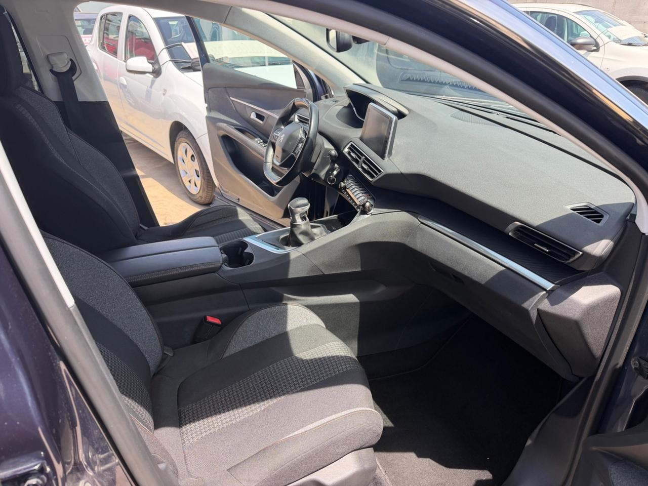 Peugeot 5008 BlueHDi 130 S&S Allure