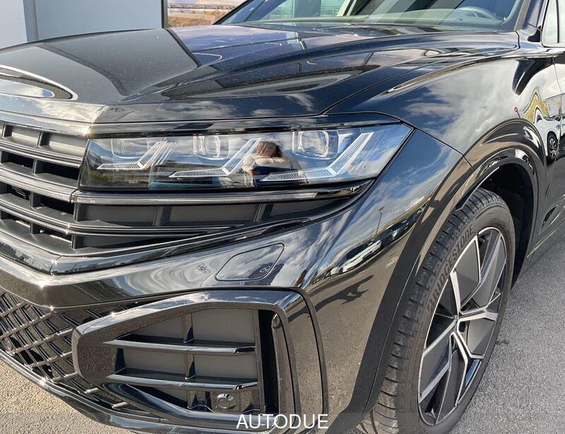 Volkswagen Touareg NUOVO 3.0 V6 TDI SRC R-LINE 231 CV