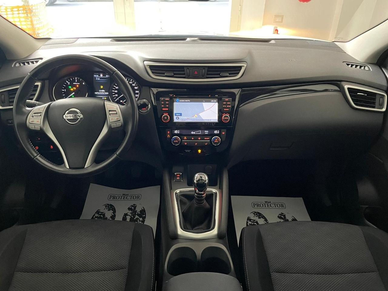 Nissan Qashqai 1.5 dCi N-Connecta/tetto/navi