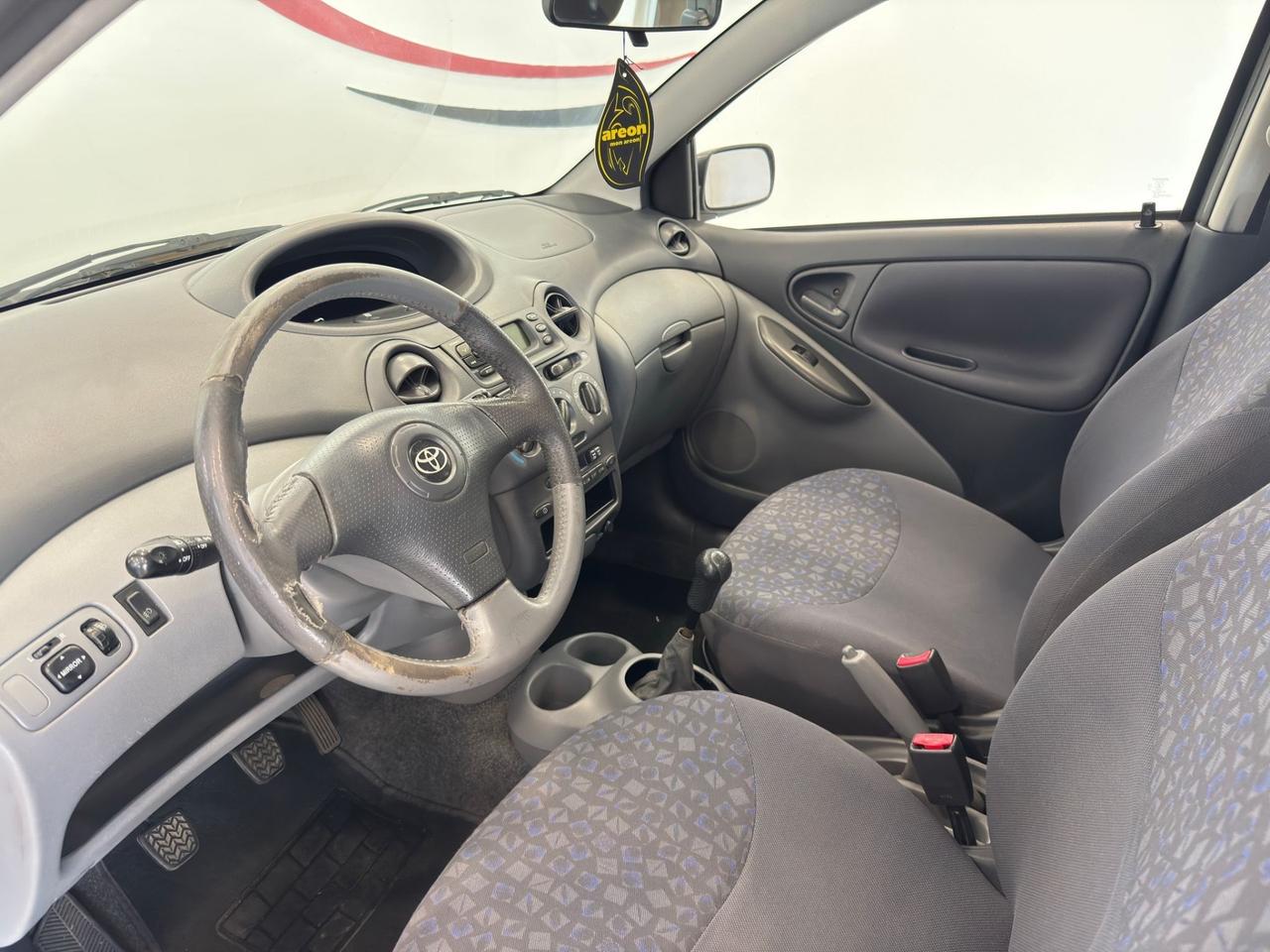 Toyota Yaris 1.3i 16V cat 5 porte Luna