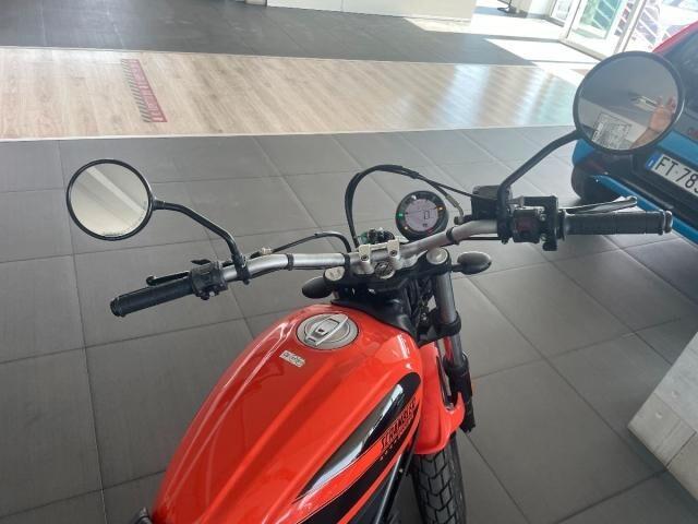 DUCATI SCRAMBLER SIXTY 2