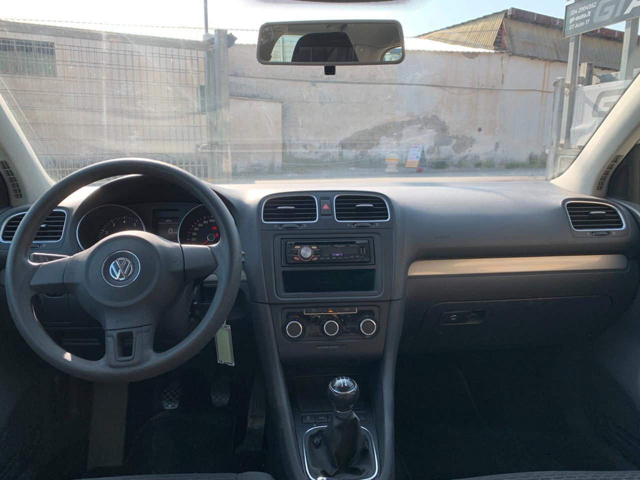 Volkswagen Golf 5P. 1.6 GPL